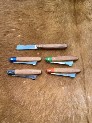 Lot de 5 couteaux de poche manche bois olivier Ref G001 avec gravure prénom offert