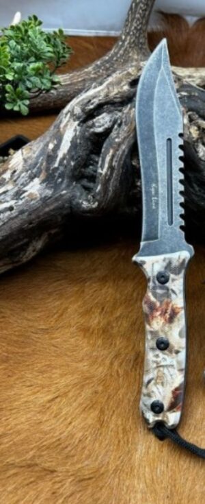 Couteau de chasse camouflage CC234