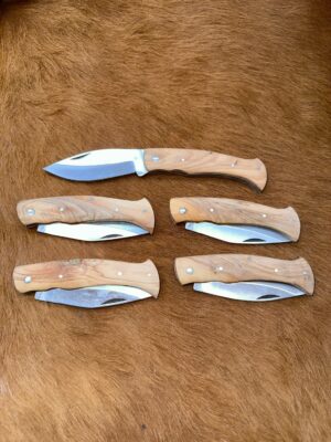 Lot de 5 couteaux de poche manche bois olivier Ref G028 avec gravure prénom