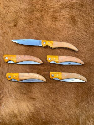 Lot de 5 couteaux de poche manche bois olivier Ref G036 avec gravure prénom