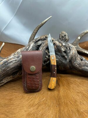Couteau de poche lame en acier damas 256 couches manche en bois d'olivier et de noyer avec étui en cuir ref ON01