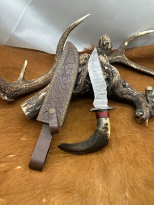 Couteau Bowie lame en acier Damas 256couches manche en corne de buffle avec étui en cuir ref C26