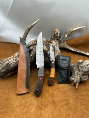 Magnifique Couteau de chasse lame en acier damas 256 couches avec Petit Couteau de poche Offert ref D303