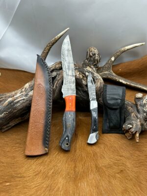 Magnifique Couteau de chasse lame en acier damas 256 couches avec Petit Couteau de poche Offert ref D330
