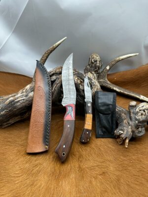 Magnifique Couteau de chasse lame en acier damas 256 couches avec Petit Couteau de poche Offert ref D306