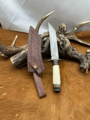 Magnifique couteau Bowie "Rite-Edge" lame acier damas manche en OS avec étui en cuir ref O40