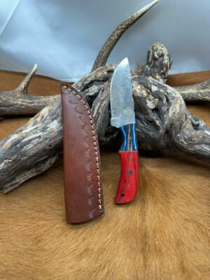 Magnifique Petit Couteau Smoky Mountain Blades lame en acier DAMAS, Manche et mitre en Bois de rose MBU010