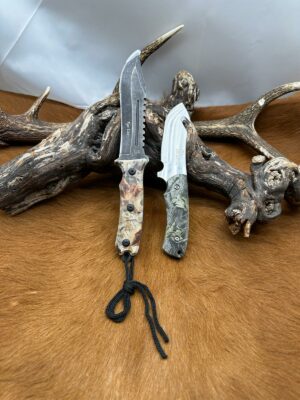 Set de Chasseur : Couteau de chasse camouflage + Couteau a dépecé Pradel ref SDC002