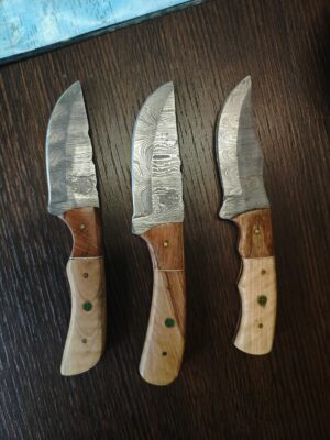 Lot de 3 couteaux fixe lame cier damas avec etui en cuir