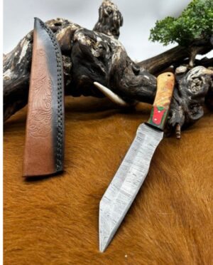 Couteau chasse lame damas 256 couches Manche en bois d'olivier ref D71