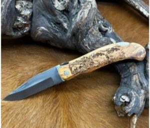 Lot de 3 couteaux de poche gravés ours, lynx, faucon CTG3