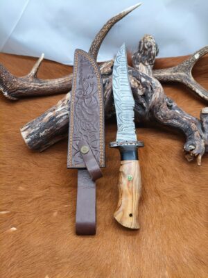 Couteau Bowie “Rite-Edge” lame acier damas 256 couches manche en bois d’olivier avec étui en cuir ref B313