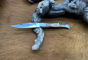 Couteau de Poche Pliant manche en Bois d’Olivier (Gravure Prénom Offerte) ref CBO30