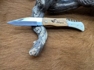 Couteau de Poche Pliant manche en Bois et Os Gravé “Silure” (Gravure Prénom Offerte) ref COO22