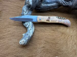 Couteau de Poche Pliant manche en Bois et Noyer Gravé “Renard” (Gravure Prénom Offerte) CNO55