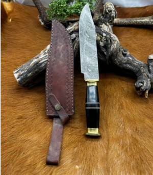 Bowie lame en acier damas 256 couches de chez RITE EDGE, manche en corne avec étui en cuire