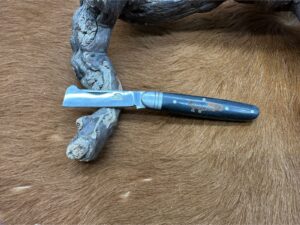 Couteau type : Greffoir manche en Corne (Gravure Prénom Offerte) ref G2525