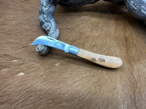 Couteau type : Serpette manche en Bois Gravé (Gravure Prénom Offerte) ref SP2502