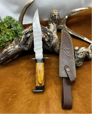 Magnifique couteau lame en acier damas 256 couches manche en bois d'olivier ref B212