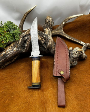 Bowie lame en acier Damas 256 couches de chez RITE EDGE manche en bois d'olivier ref B234