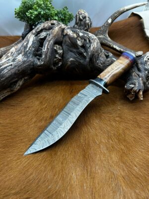 Magnifique couteau lame acier damas ref B173