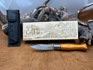 IDKDO : Coffret Thème “Camping Car” de poche en bois avec gravure et possibilité de rajouté un prénom ref TR21