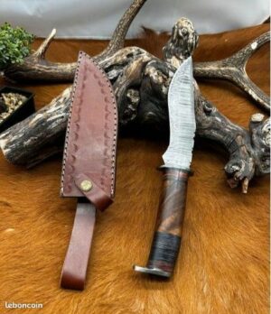 Bowie lame en acier damas 256 couches manche en bois ref B129