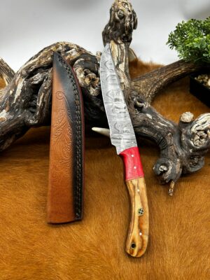 Couteau chasse lame damas 256 couches Manche en bois d'olivier ref D10