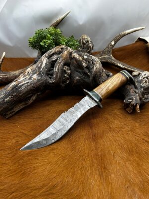 Magnifique couteau lame acier damas ref B184