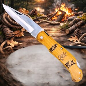 Couteau de poche Pliant manche en Bois d'Olivier Gravé Camargue (Gravure Prénom Offerte) ref CM51