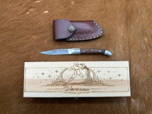 IDKDO Anniversaire: Coffret verseau Couteau de poche en bois avec gravure et possibilité de rajouté un prénom ref CF16
