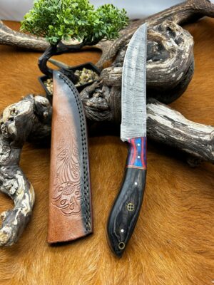 Couteau Damas 256 couches manche en bois coloré ref D04