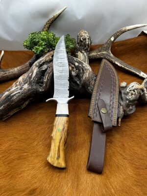 Magnifique couteau Bowie lame acier damas ref B186