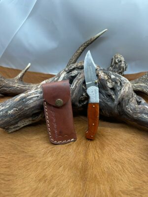 Couteau pliant lame damas 256 couches, manche en Micarta ref MIC10