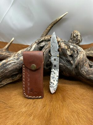 Couteau pliant lame damas 256 couches, manche en Micarta ref MIC12