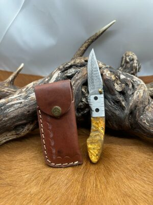 Couteau pliant lame damas 256 couches, manche en Micarta ref MIC13