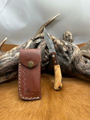 Couteau pliant lame damas 256 couches, manche en Bois ref RS14