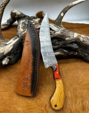 Couteau chasse lame damas 256 couches Manche en bois ref D68