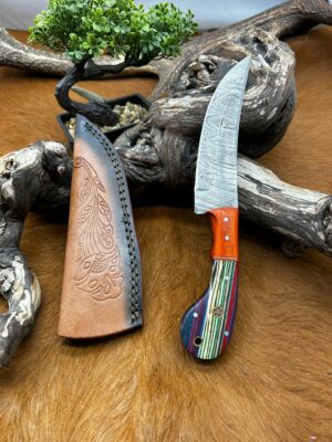 Couteau Damas 256 couches manche en bois coloré ref D03