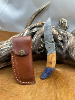 Couteau pliant lame damas 256 couches, manche en Bois et Micarta avec étui en cuir ref DP306