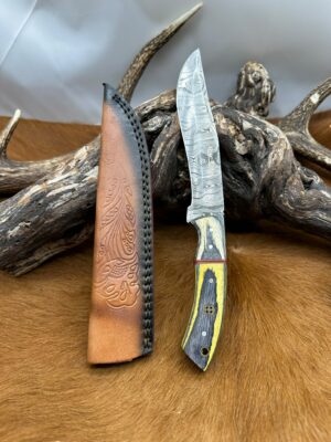 Couteau de chasse lame en acier Damas 256couches, manche en Bois avec étui en cuir ref D364