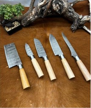 Set de boucher en lame damas 256 couches +etui en peau de vache CHEF1