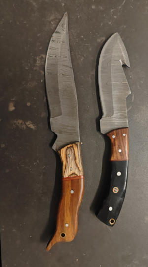lot de 2 couteaux : couteau a depecer et bowie avec etui en cuir ref STL25